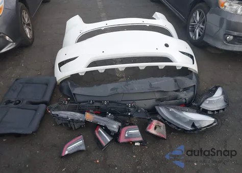 2022 Tesla Model Y Long Range Dual Motor All-Wheel Drive from USA, damaged, VIN 7SAYGAEE5NF553411